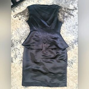 NWT STUNNING DRESS